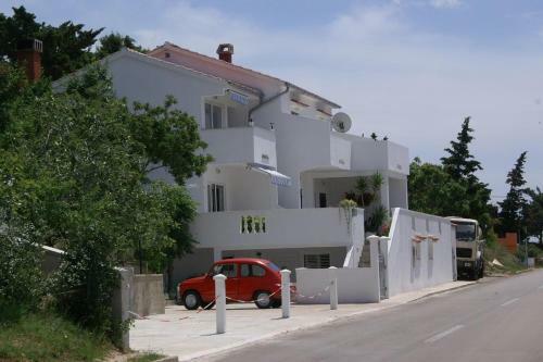 Apartment Stara Novalja 4151b