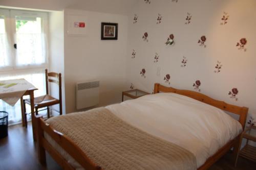 Hotel Logis Auberge de Saint Julien Aux Bois