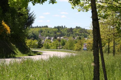 Hotel Logis Auberge de Saint Julien Aux Bois