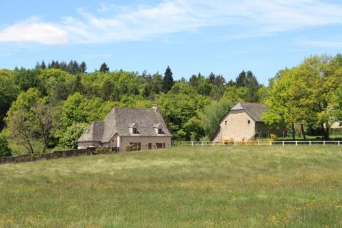 Hotel Logis Auberge de Saint Julien Aux Bois