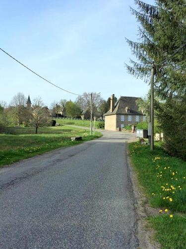 Hotel Logis Auberge de Saint Julien Aux Bois