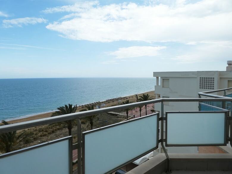Apartamentos Surfing 3000