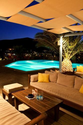 Alexandros Hotel