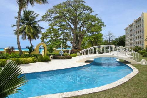 Apartamento Sapphire Beach Condos