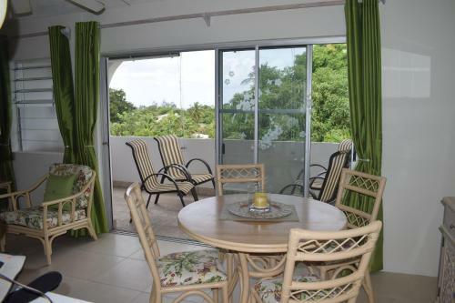 Golden View Apartment