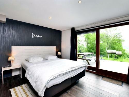 Chalet Le Tom