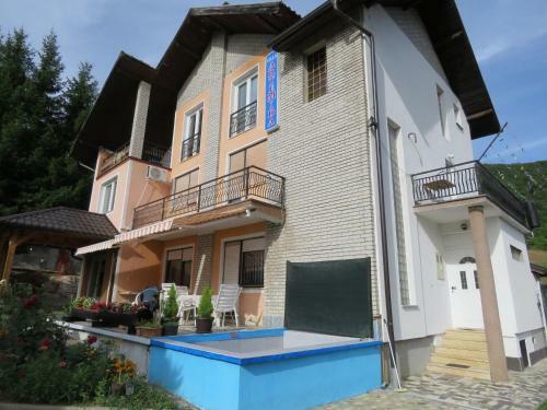 Villa Artemida