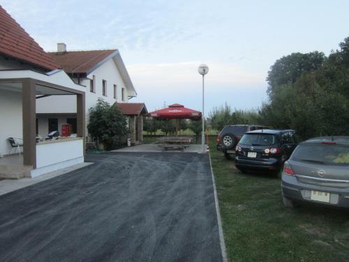 Vinarija Hostel Lakta?i