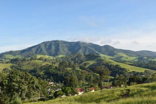 Hostal Pousada Flores Do Campo