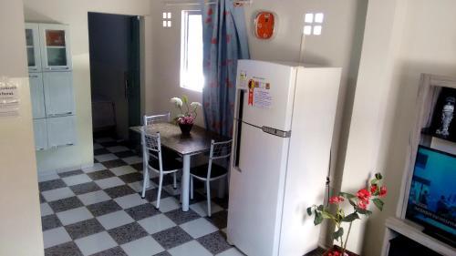 Apartamento Condom�nio Eduardo Morais