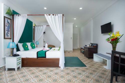 Marvel Holiday Boutique Villa
