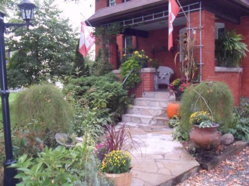 Homestead House B&B
