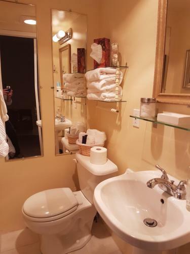 Homestead House B&B