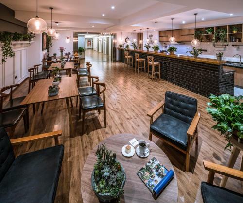 Naweiya Art Hotel