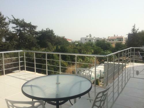 White Suit Apartment