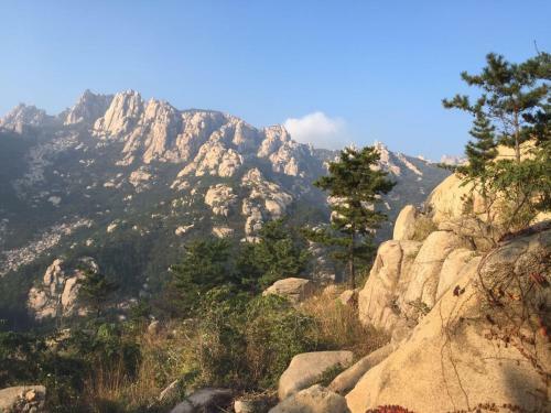 Qingdao Xiufengge Inn