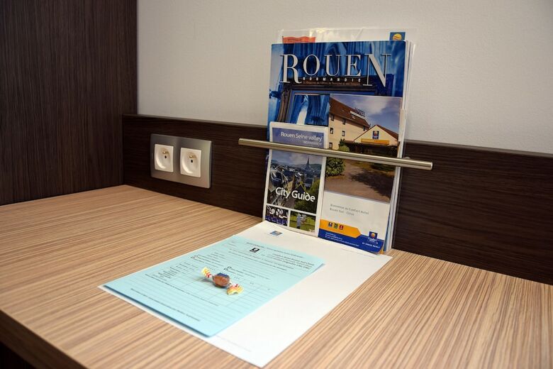 Contact Hotel Le Seino Marin - Cl�on Elbeuf