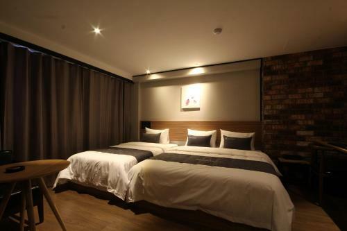 Hotel The May