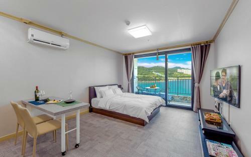 Onda D'oro Hostel