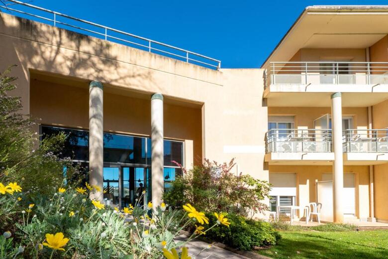 Residencia N�m�a Appart Hotel