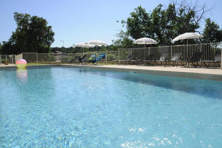 Residencia N�m�a Appart Hotel