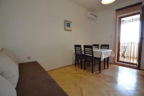Apartments Kre?an