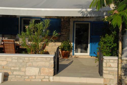 Villa Stone House
