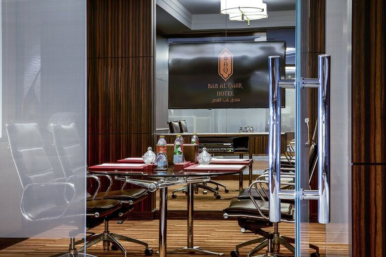 Bab Al Qasr Hotel