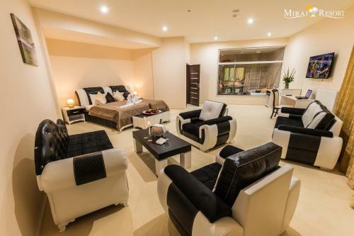 Hotel Miraj Resort
