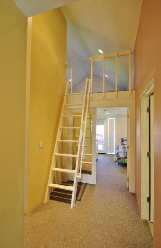 Doll House-b