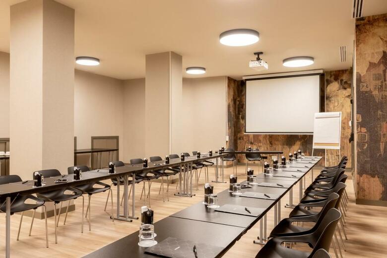 Hotel Acta Pir�mides