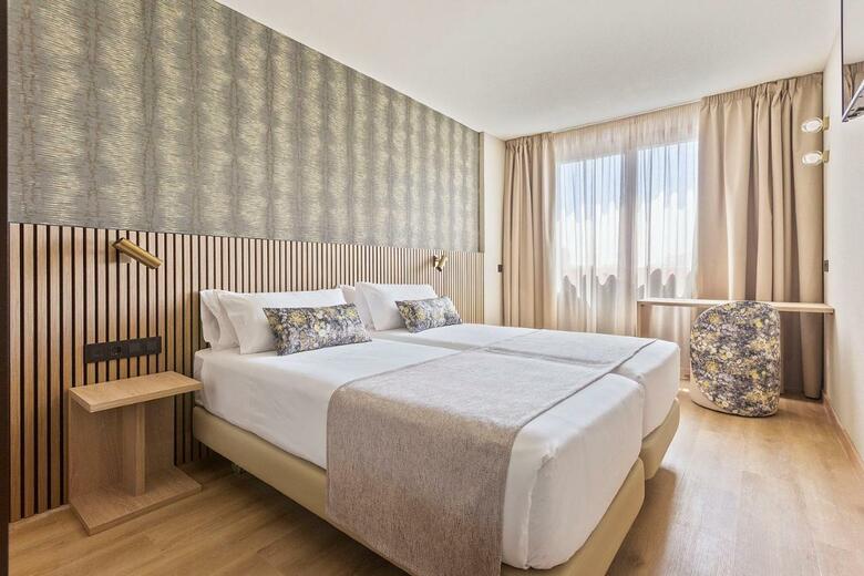 Hotel Acta Pir�mides