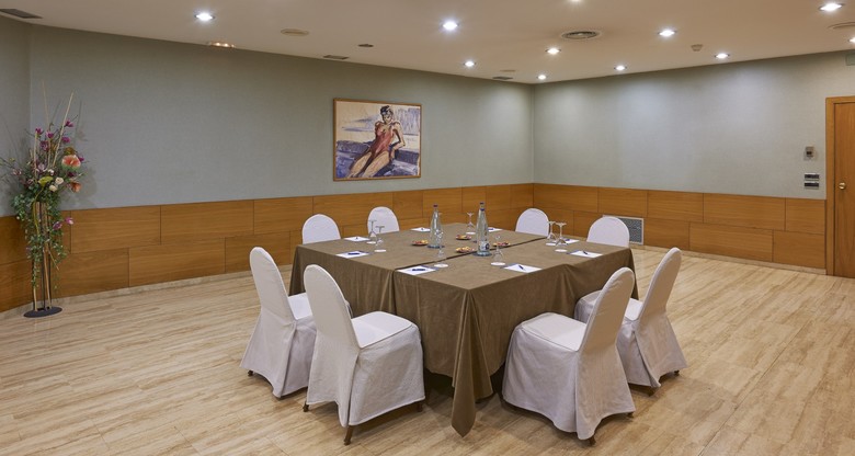 Hotel NH Sport
