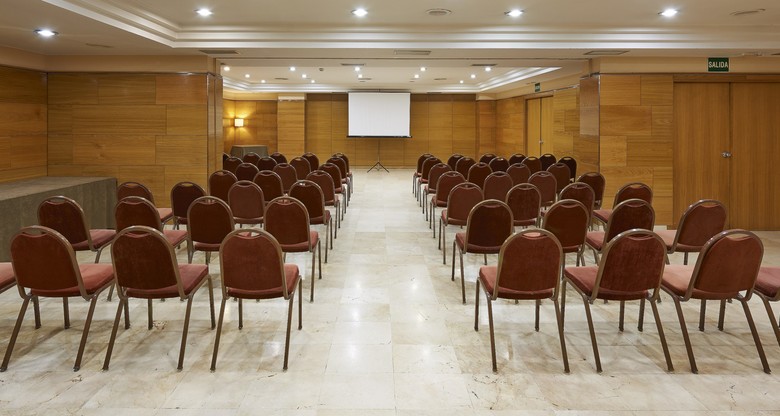 Hotel NH Sport