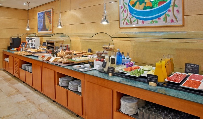 Hotel NH Sport