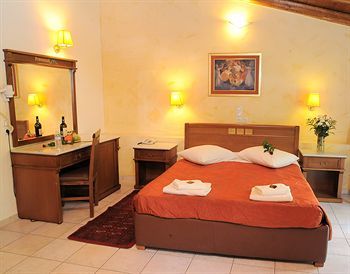 Parnassos Delphi Hotel
