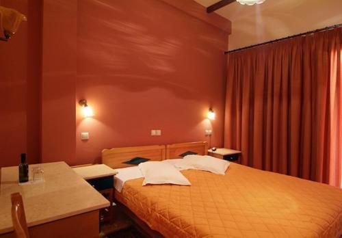 Hotel Varonos