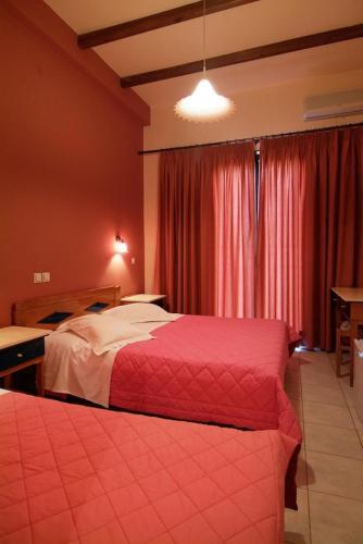 Hotel Varonos