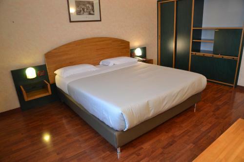 Sun Hotel