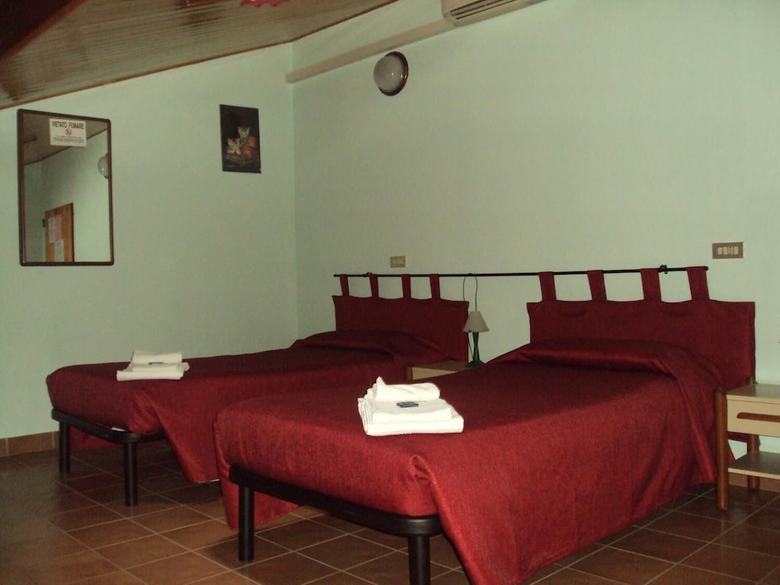 Hotel Airone