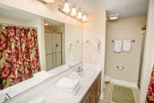 Coconut Grove 204 Villa