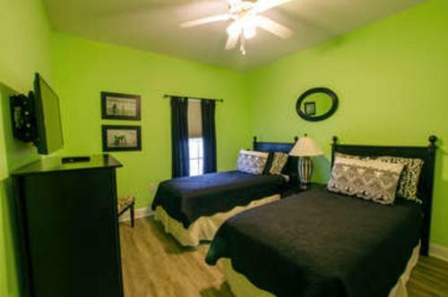 Coconut Grove 204 Villa