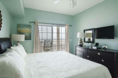 Coconut Grove 204 Villa