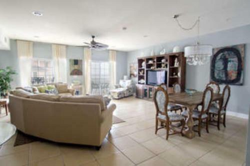 Coconut Grove 204 Villa