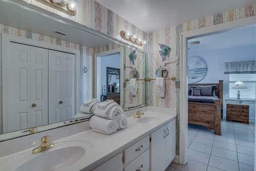 The Pelican Home