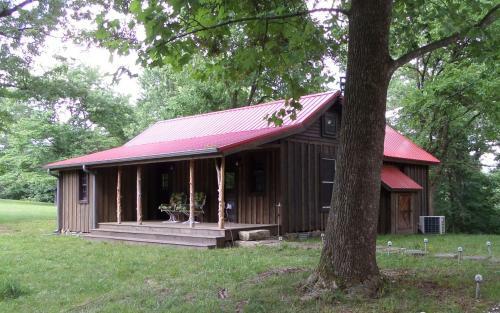 Lodge War Eagle Homestead Cabin