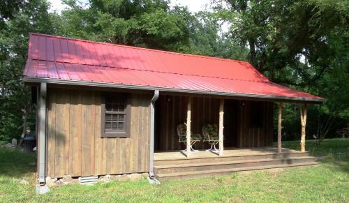 Lodge War Eagle Homestead Cabin