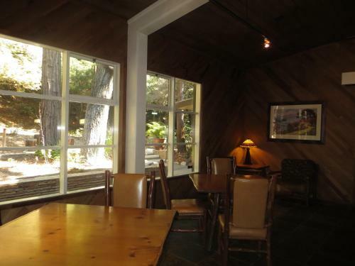 Big Sur Lodge