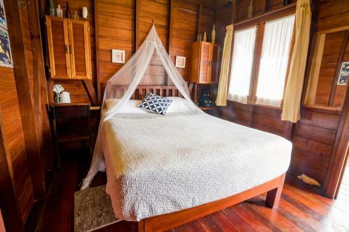 Villa Eclypse De Mar Acqua Lodge
