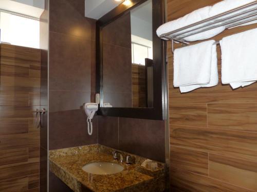 Hotel Tambo Real